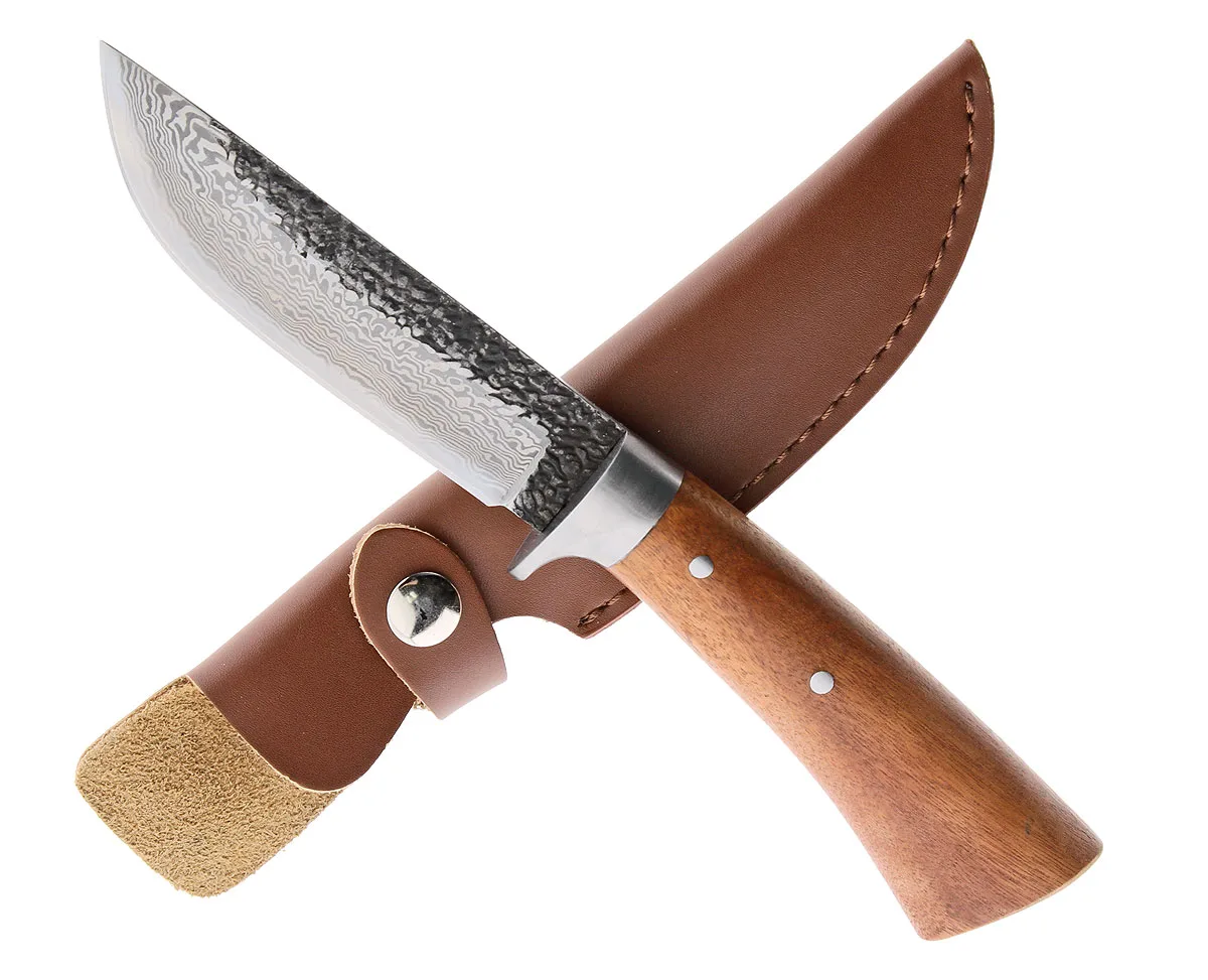 Nóż myśliwski Welde ze stali damasceńskiej WH04DM 4 Nóż myśliwski Welde ze stali damasceńskiej WH04DM – T10 - rdzeń , AISI 1060/1020 - okładziny , 83 warstwy – 260 mm – SHA