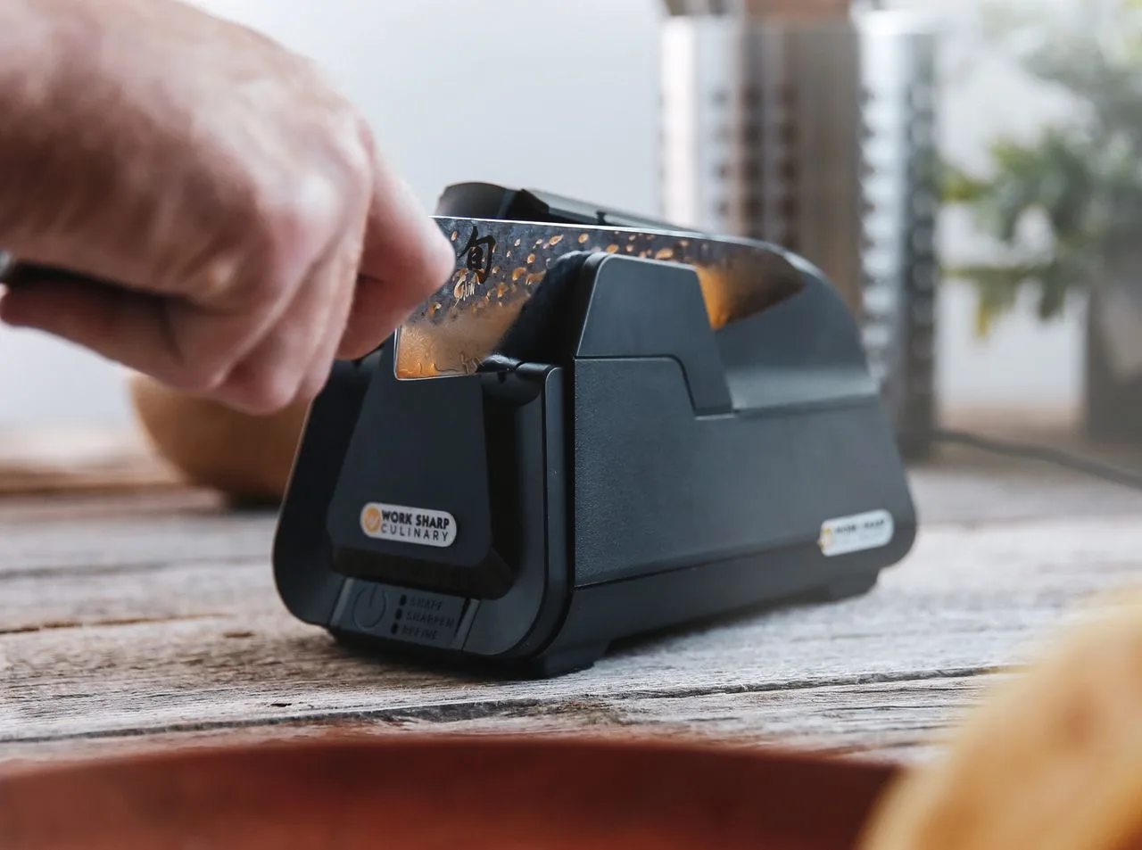 Ostrzałka elektryczna Work Sharp Culinary E4 4 Ostrzałka elektryczna Work Sharp Culinary E4 – 508 g – SHARPI – zdjęcie 4