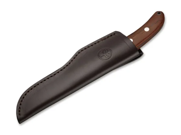 Nóż Böker Savannah Cocobolo Boker Savannah to profesjonalny nóż myśliwski i na zewnątrz ma imponującą ostrze i eleganckie linie. Konstrukcja Armin Stutz, od sztućców Styrii żelaza, został stworzony dzięki dużemu doświadczeniu w wielkich polowań w RPA, we współpracy z profesjonalnymi leśniczych. Masywna ostrze ma jasny stonewashed wykończenie i jest wykonany z kobaltem-N690. Ciągły pełnej wytrzymałości trzpień daje noża wyjątkową stabilność. Uchwyty wykonane są z certyfikowanego drewna przywiezione Cocobolo dać nóż tradycyjny wygląd. Załatać szczęki ze stali nierdzewnej i otwór smycz zakończyć wyrafinowany wystrój. Potężny i atrakcyjne wizualnie towarzysz dla wszystkich zajęć na świeżym powietrzu. Kołczan z powłoką skóry.