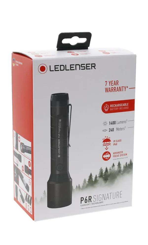 Latarka Ledlenser P6R Signature Latarka Ledlenser P6R Signature w eleganckiej , podłużnej obudowie jest perfekcyjnie stworzona do wszelkich działań Outdoor. Dzięki wytrzymałej, anodyzowanej obudowie jak też wysokiemu stopniowi ochrony przed korozją, wodą i kurzem, jest wyjątkowo silna i wytrzymała. Wielorakie nowoczesne dodatki podkreślają szczególny charakter High-End i wyposażone są w programowalny system w głowicy - Mode Switch , który umożliwia wygodne ustawienie dogodnego trybu świecenia, znajdujących się na boku obudowy, łącznie z ustawieniem funkcji Stroboskopu lub światła czerwonego, do dobrego świecenia i widzenia w nocy. Dodatkowo wygodny system ładowania magnetycznego akumulatora dopełnia całość funkcjonalności tej latarki. Charakterystyka:• Szczególnie wytrzymała latarka Premium z wieloma technologiami Ledlenser oraz szczególnie wysokim stopniem oddawania kolorów ( CRI80) • Mode Switch , który umożliwia wygodne ustawienie dogodnego trybu świecenia • Możliwość ustawienia funkcji światła czerwonego z boku głowicy • Anodyzowana obudowa z wysokim stopniem ochrony przed korozją, wodą i kurzem • Advanced Focus System służy emisji jednorodnego , mocnego światła ze zmienną ogniskową • Wygodne ładowanie akumulatora poprzez Magnetic Charge System Zestaw zawiera:- akumulator,- pasek na rękę,- magnetyczny kabel do ładowania,- klips mocujący do kieszeni,- etui,- sieciowy adapter USB,- mocowanie ścienne.