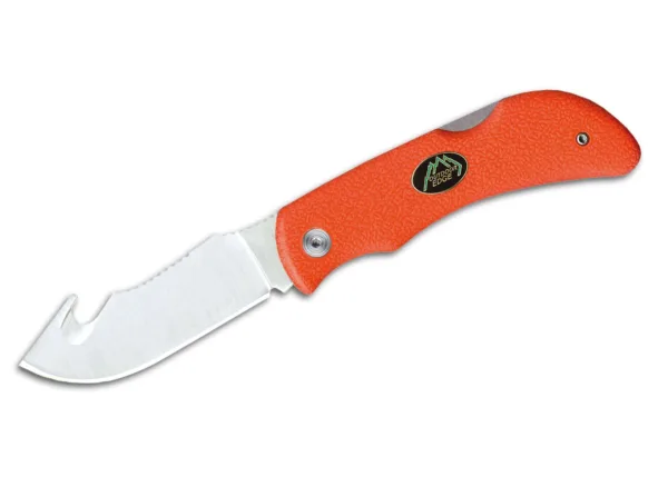 Nóż Outdoor Edge Grip Hook Blaze Orange Wszechstronny nóż uniwersalny z karabińczykiem do polowania i codziennego użytku. W tym przypadku ostrze AUS-8 jest używane jako ostrze ze stali, a ostrze jest blokowane za pomocą tylnej blokady. Dostarczany z nylonowym etui na pasek. Rączki Kraton wygodnie i pewnie leżą w dłoni, nawet w mokre lub zimne dni.