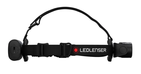 Latarka Ledlenser H19R Core Czołówka Ledlenser H19R łączy w sobie maksymalną siłę światła wraz z perfekcyjną sztuką inżynierską. Jedyna w swoim rodzaju Fusion-Beam – strumień światła oświetla perfekcyjnie całe otoczenie i umożliwia indywidualne sterowanie światłem rozproszonym i punktowym. Ponadto znajdziemy w tej czołówce wiele dodatków jak na przykład czerwobe światło, odchylana główka latarki, bardzo wytrzymały akumulator ładowany w systemie magnetycznym, wysoki stopień ochrony przez szkodliwym działaniem ekstremalnych pyłów i wody. Czołówka Ledlenser H19R Core jest perfekcyjną latarką dla szczególnie wymagających użytkowników.Charakterystyka:- czołówka Premium o strumieniu światła do 3500 lumenów,- Fusion Beam: – strumień światła oświetla perfekcyjnie całe otoczenie i umożliwia indywidualne sterowanie światłem Flood oraz Spot,- intuicyjna obsługa 2 strumieni światła, dzięki wygodnemu przełącznikowi,- dodatkowo światło czerwone do lepszego widzenia w nocy,- ochrona przed działaniem wody, kurzu i pyłów (IP68) dzięki Flex Sealing Technology.