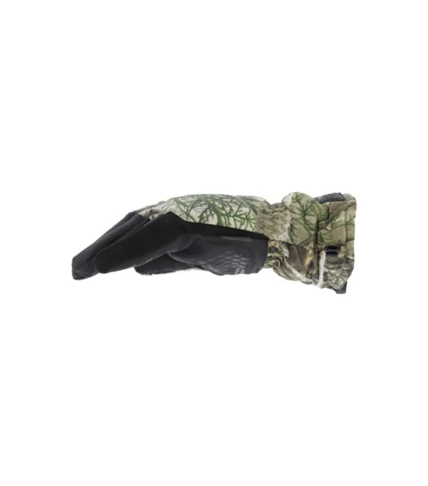 Rękawice Mechanix SUB20 REALTREE EDGE r.XL Zimowe rękawice Mechanix Wear SUB20 są wyposażone w kamuflaż Realtree Edge™ i izolację 3M 100g Thinsulate™, które zapewniają ukrycie i zatrzymanie ciepła w trakcie pracy lub polowania. Wprowadzona została również wodoodporna bariera w postaci membrany Hipora, najcześciej wykorzystywana wodoodporna membrana w rękawicach. Najważniejsze funkcje i elementy rękawicy: Wydłużony mankiet wystarczająco smukły, aby zmieścić się pod kurtką Wzór kamuflażu Realtree Edge™ pozwala wtopić się w teren Izolacja 100g 3M Thinsulate™ zapewnia ciepło w najbardziej ekstremalnych warunkach Wodoodporna membrana Hipora zapewnia izolację, jednocześnie zapewniając trwałą i elastyczną barierę ochronną Wielowarstwowa gumowana konstrukcja dłoni zapewnia wodoodporność w miejscu kontaktu z mokrymi narzędziami lub bronią Wytłoczona konstrukcja palca spustowego łagodzi zbijanie się, aby zwiększyć zręczność tam, gdzie ma to znaczenie Antypoślizgowy silikonowy nadruk Padlock™ poprawia przyczepność w terenie Wytrzymała skóra syntetyczna obsługująca ekrany dotykowe Wyściółka HotHands® wewnątrz rękawicy ogrzewa dłonie Zdejmowany klips sprężynowy utrzymuje twoje rękawiczki razem. Dzięki cząsteczkom węgla w strukturze materiału, można bez problemu obsługiwać ekrany dotykowe.