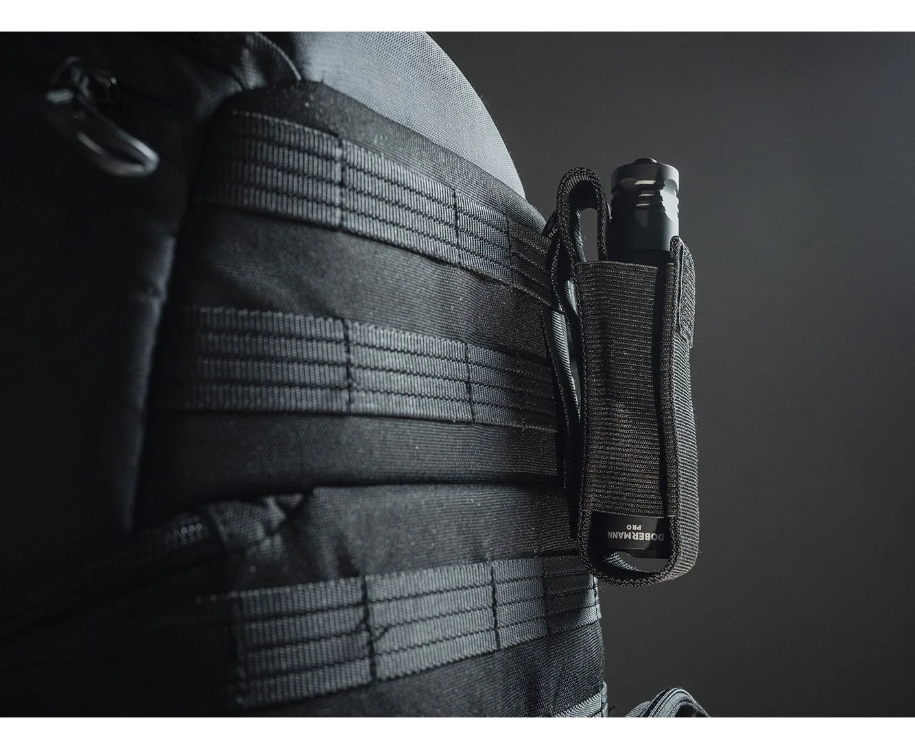 Latarka taktyczna Armytek Dobermann PRO MAGNET USB 4 Latarka taktyczna Armytek Dobermann PRO MAGNET USB – Armytek – SHARPI – zdjęcie 4