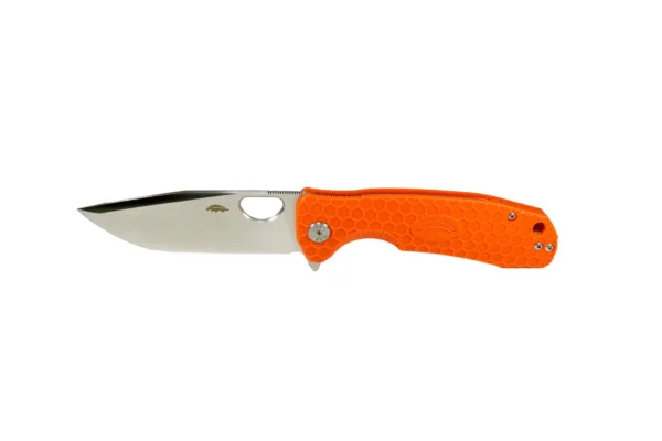 Nóż Honey Badger Tanto Flipper Medium Orange Honey Badger equips the popular Flipper Medium with a distinctive Tanto blade made of 8Cr13MoV and thus underlines the versatility of the popular knife series. Thanks to the flipper and thumb hole, the pocket knife presents itself very flexible and thus emphasizes the EDC character. The ball-bearing blade is held by a sturdy liner lock. The characteristic handle made of FRN is held in a bright orange and is provided with the typical honeycomb structure, which convinces visually and haptically. With tip-up (r) clip and lanyard hole.Translated with www.DeepL.com/Translator (free version)