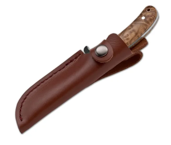 Nóż Magnum Kid´S Knife Idealny nóż dla małego myśliwego czy harcerza. Wygodnarękojeść z okładkami z dwóch gatunków drewna, posiada wydatny jelec zabezpieczającydłoń przed ześlizgnięciem się na ostrze w czasie prac. Dodatkowo – czubek jestzaokrąglony i tępy, co wyklucza możliwość przypadkowego zranienia. W komplecieskórzana pochwa.