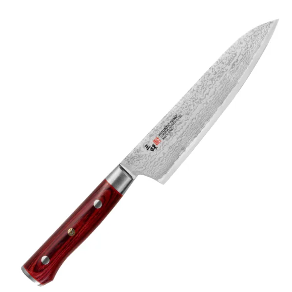 Mcusta Zanmai VG-10 Pro Flame Nóż Szefa 18cm Mcusta Zanmai Pro Flame Nóż Szefa 18cm
Najbardziej wszechstronny nóż kuchenny, przeznaczony do cięcia, krojenia, szatkowania i plastrowania rozmaitych produktów. Nóż szefa kuchni jest wystarczająco długi, aby można było nim kroić naprawdę duże płaszczyzny, i odpowiednio wyprofilowany, aby zagwarantować użytkownikowi komfort i swobodę ruchów.
Dane techniczne:
Ostrze - 33 warstwowa stal Rdzeń VG-10Rękojeść - czerwone laminowane pakka woodTwardość - 61 HRC +/- 1Długość całkowita - 32,5 cmDługość ostrza - 18,0 cmSzerokość klingi - 4,3 cmGrubość klingi - 2,1 mmSposób ostrzenia - szlif dwustronny symetrycznyWaga - ok. 165 g