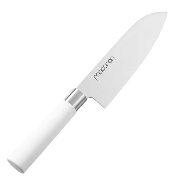 Satake Macaron White Nóż Santoku 17 cm Macaron White Satake Nóż Santoku 17 cm
Wszechstronny japoński nóż kuchenny, przeznaczony do krojenia warzyw, owoców, mięsa i ryb. Szeroka klinga ułatwia przenoszenie pokrojonych produktów do salaterki lub na patelnię i przydaje się też do rozgniatania czosnku. Wysoko umieszczona rękojeść zapobiega uderzaniu kłykciami o deskę. Dzięki sporym gabarytom nóż doskonale się nadaje do krojenia dużych owoców i warzyw, takich jak arbuz, cukinia czy kapusta.
Dane techniczne:
Ostrze - stal molibdenowo-wanadowaRękojeść - polipropylenTwardość - 56-58 HRC Długość całkowita - 29,7 cmDługość ostrza - 17 cmSzerokość klingi - 4,5 cmGrubość klingi - 1,4 mmSposób ostrzenia - szlif dwustronny symetrycznyWaga - ok. 106 g