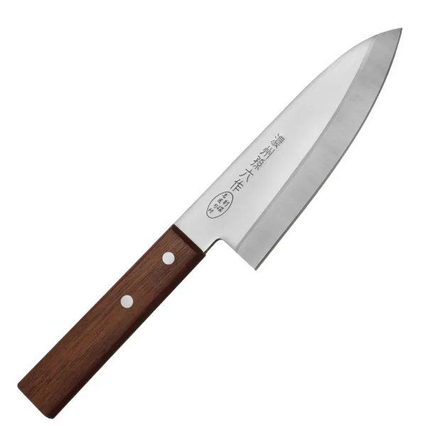 Satake Tomoko 420J2 Nóż Deba 15,5cm Satake Tomoko Nóż Deba 15,5 cm
Tradycyjny japoński nóż z grubą, zwężającą się klingą, który służy do odgławiania i filetowania ryb w taki sposób, żeby nie uszkodzić ich delikatnego mięsa. W Japonii bywa często używany do sprawiania mięsa drobiowego, ale nie jest klasycznym tasakiem i nie powinno się nim mocno uderzać. Aby przeciąć ość, wystarczy lekko nacisnąć grzbiet noża i wykonać szybkie, precyzyjne cięcie. Ostry czubek i krótkie ostrze ułatwiają kontrolę ruchów, co jest szczególnie ważne, gdy trzeba dostać się nożem do ciasnych miejsc.
Dane techniczne:
Ostrze - stal 420J2Rękojeść - drewno naturalneTwardość - 56 HRC +/- 1Długość całkowita - 28 cmDługość ostrza - 15,5 cmSzerokość klingi - 5 cmGrubość klingi - ok. 3 mmSposób ostrzenia - szlif jednostronny praworęcznyWaga - ok. 135 g