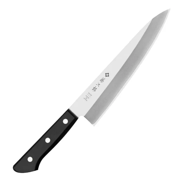 Tojiro Basic VG-10 Nóż Szefa kuchni 20 cm Tojiro Basic VG-10 Nóż Szefa kuchni 20 cm Wszechstronny nóż kuchenny, który doskonale się sprawdza podczas rozmaitych kuchennych zadań, również tych, które wymagają dłuższej krawędzi tnącej. Szerokie, cienkie ostrze szybko i dokładnie kroi większe produkty, np. warzywa dyniowate czy arbuzy, co pozwala zaoszczędzić cenny czas. Wysokiej jakości nóż szefa stanowi podstawowy element wyposażenia w każdej kuchni. Dane techniczne: Ostrze - laminat 3 warstwowy - rdzeń z VG-10 Twardość - 60 HRC +/- 1Rękojeść - pakkawoodDługość całkowita - 32,8 cmDługość ostrza - 20,0 cmSzerokość klingi - 4,5 cmGrubość klingi - ok. 1,3 mmWaga - ok. 127 g