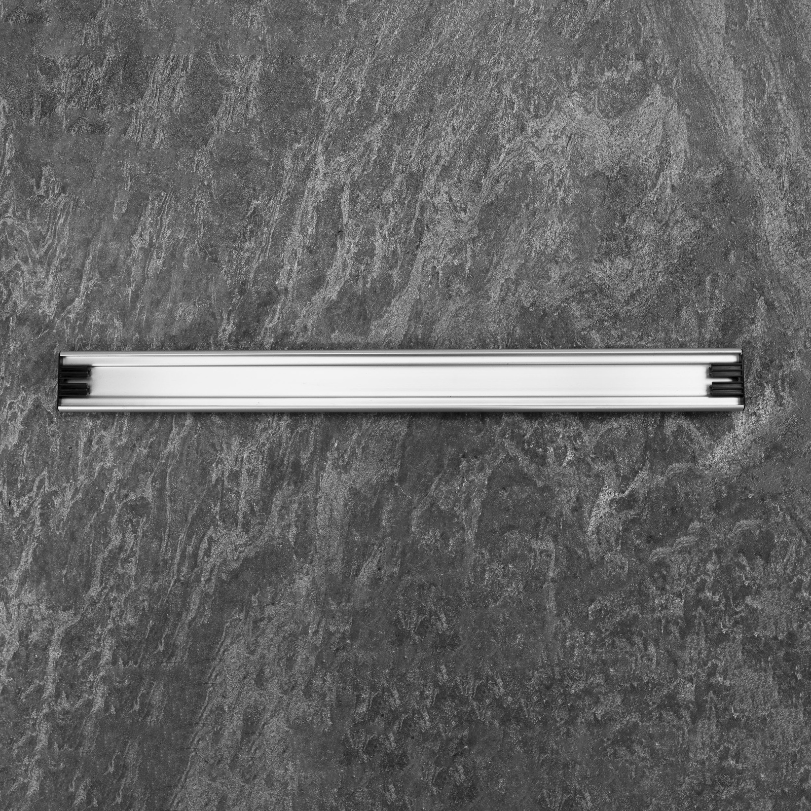 Bisbell Lustrzana Listwa Magnetyczna Czarna 60 cm 3 BMKR32-60BK