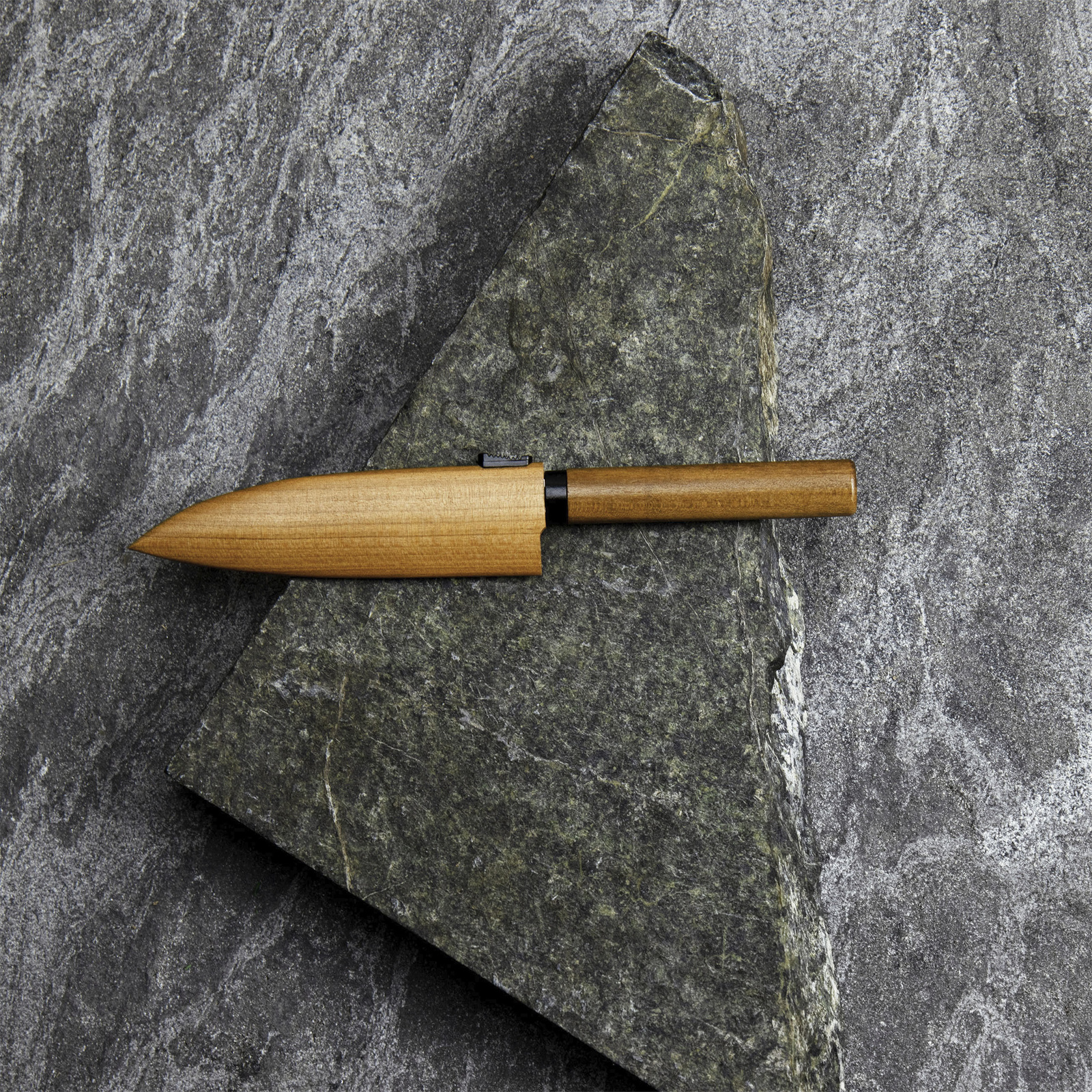 Kanetsune 420J2 Nożyk z drewnianą pochwą 10,5cm 3 5cm