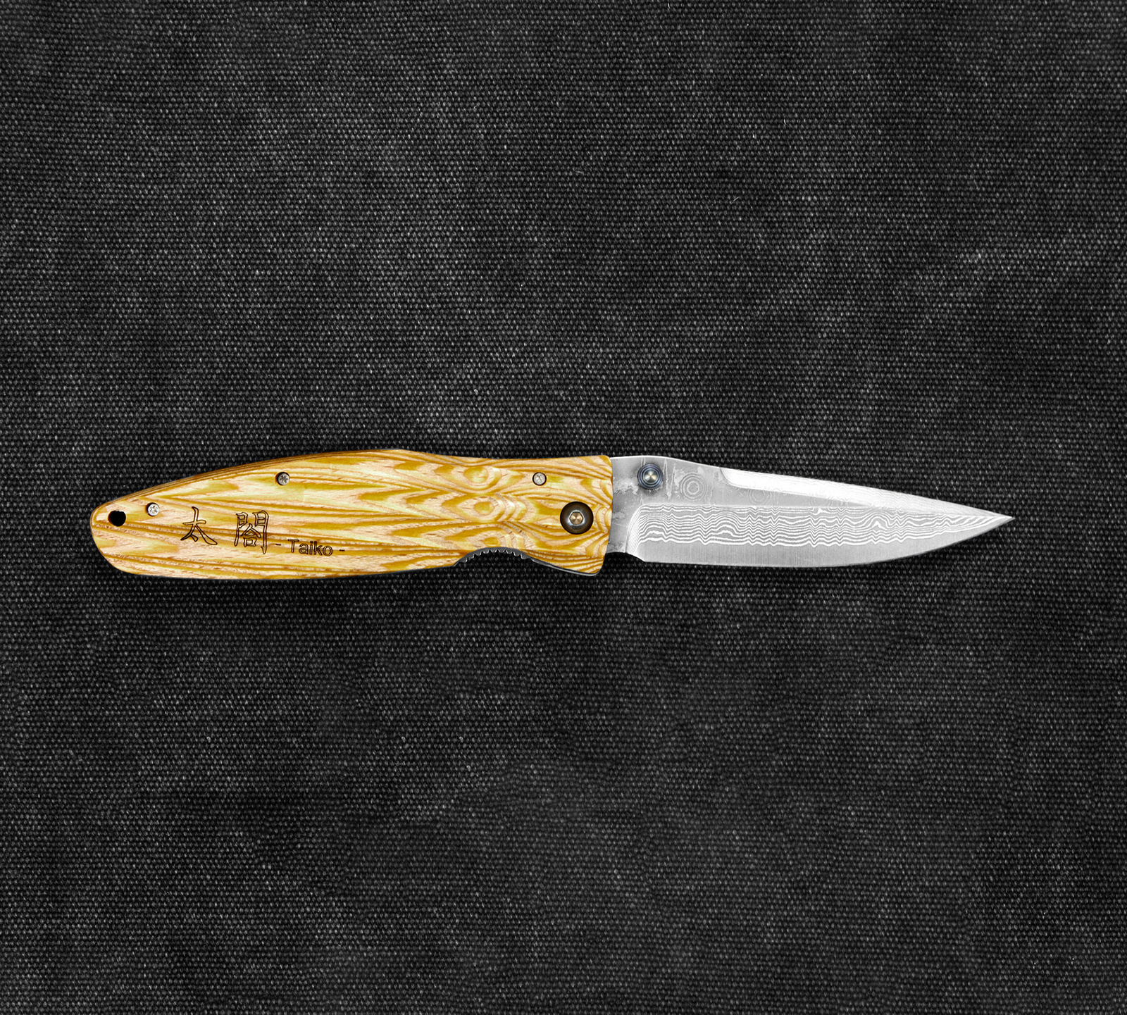 Mcusta Sengoku Yellow Pakka Damascus VG-10 8,6 cm 3 6 cm