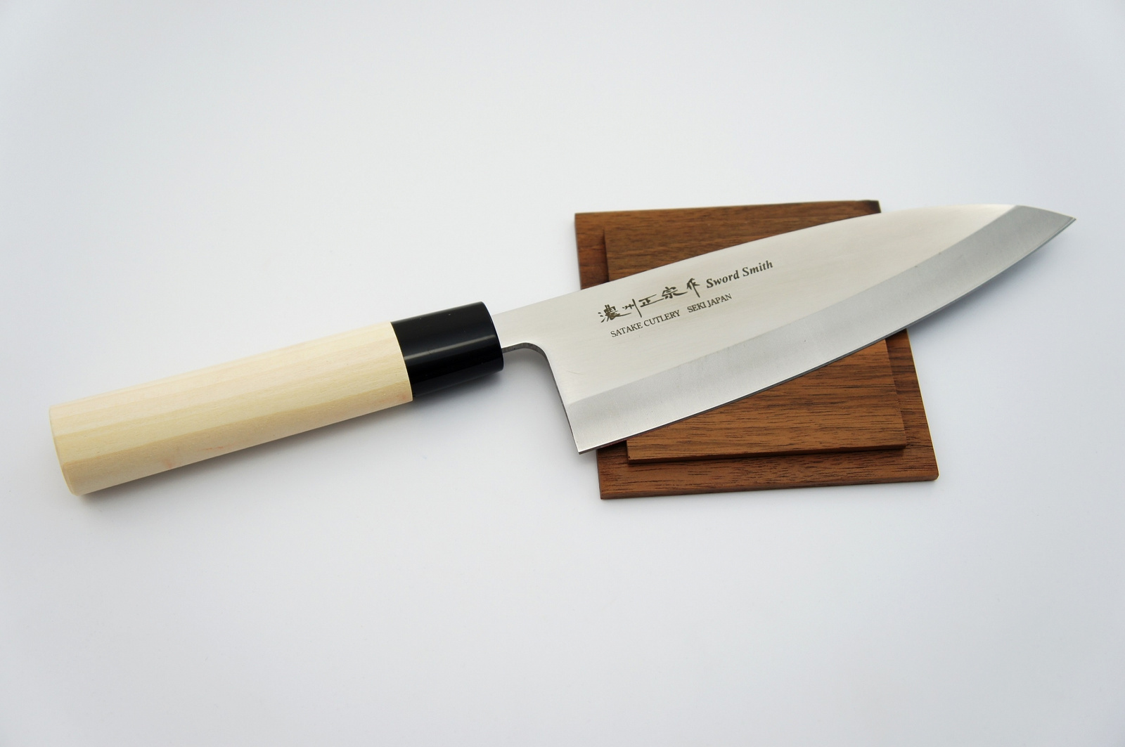 Satake S/D 420J2 Nóż Deba 18cm 3 804-172