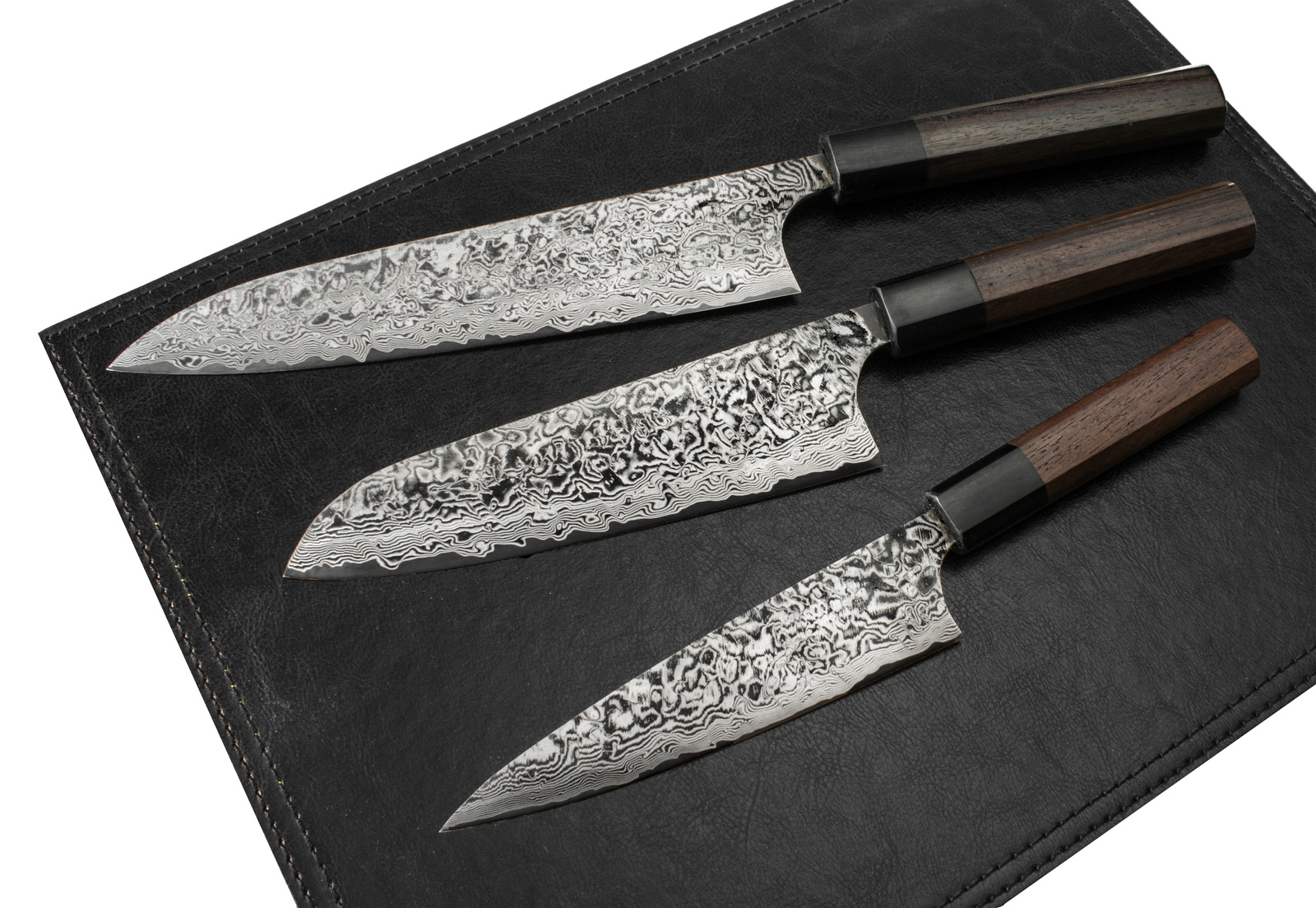 Takeshi Saji RW Ręcznie kuty nóż Santoku 18cm R-2 3 H-R2D-SA-180RW
