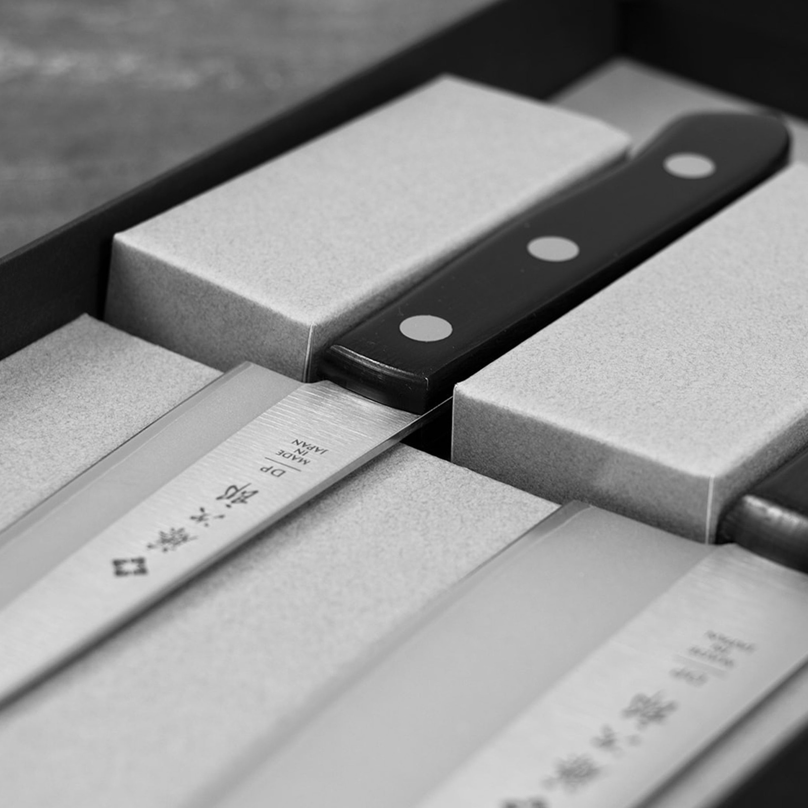 Tojiro DP3 Eco Uniwersalny 13 cm + Nakiri 16,5 cm + Santoku 17 cm 3 5 cm + Santoku 17 cm