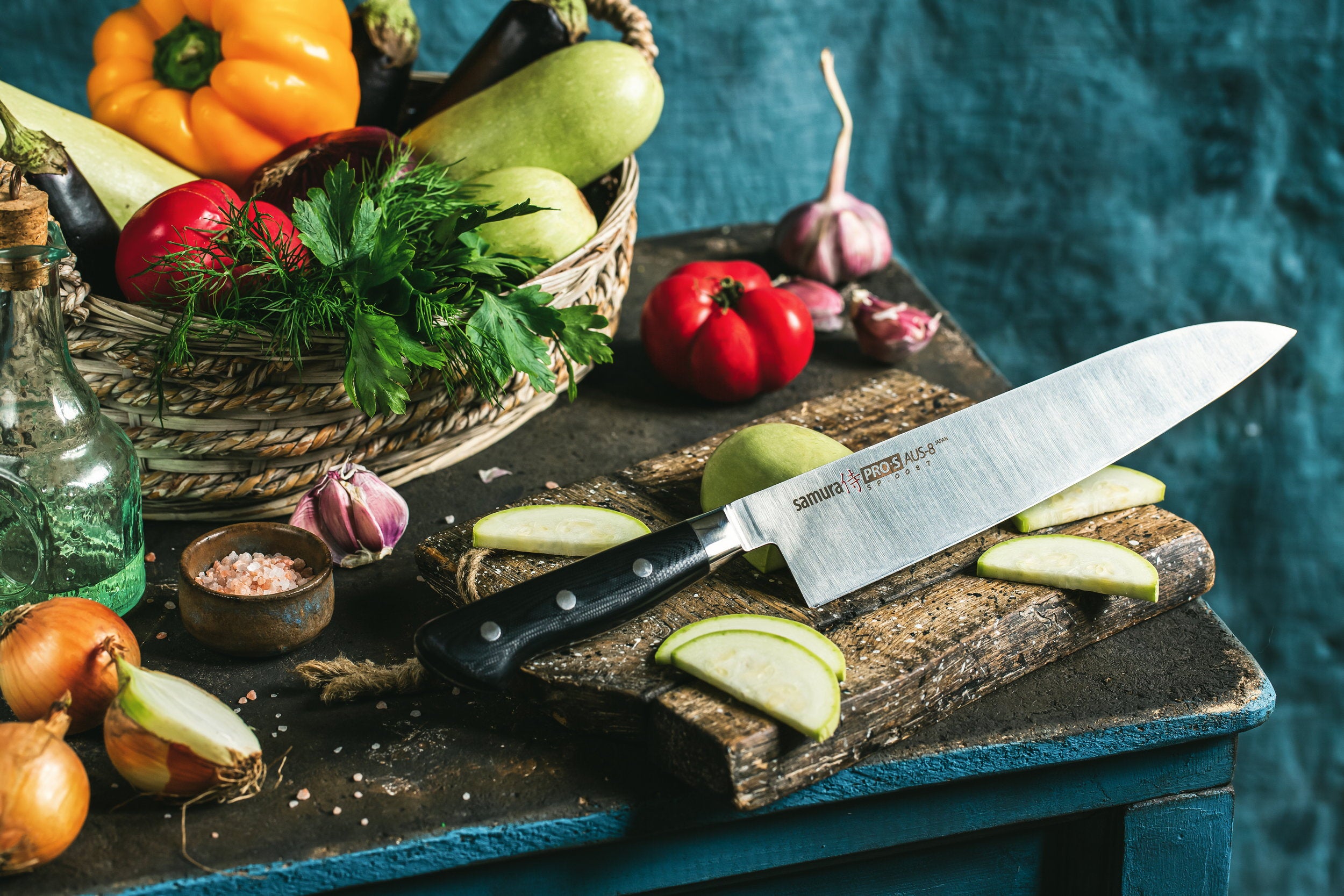 Samura PRO-S Grand Chef's knife, 9.4 dzięki czemu nadaje się do codziennego gotowania.
