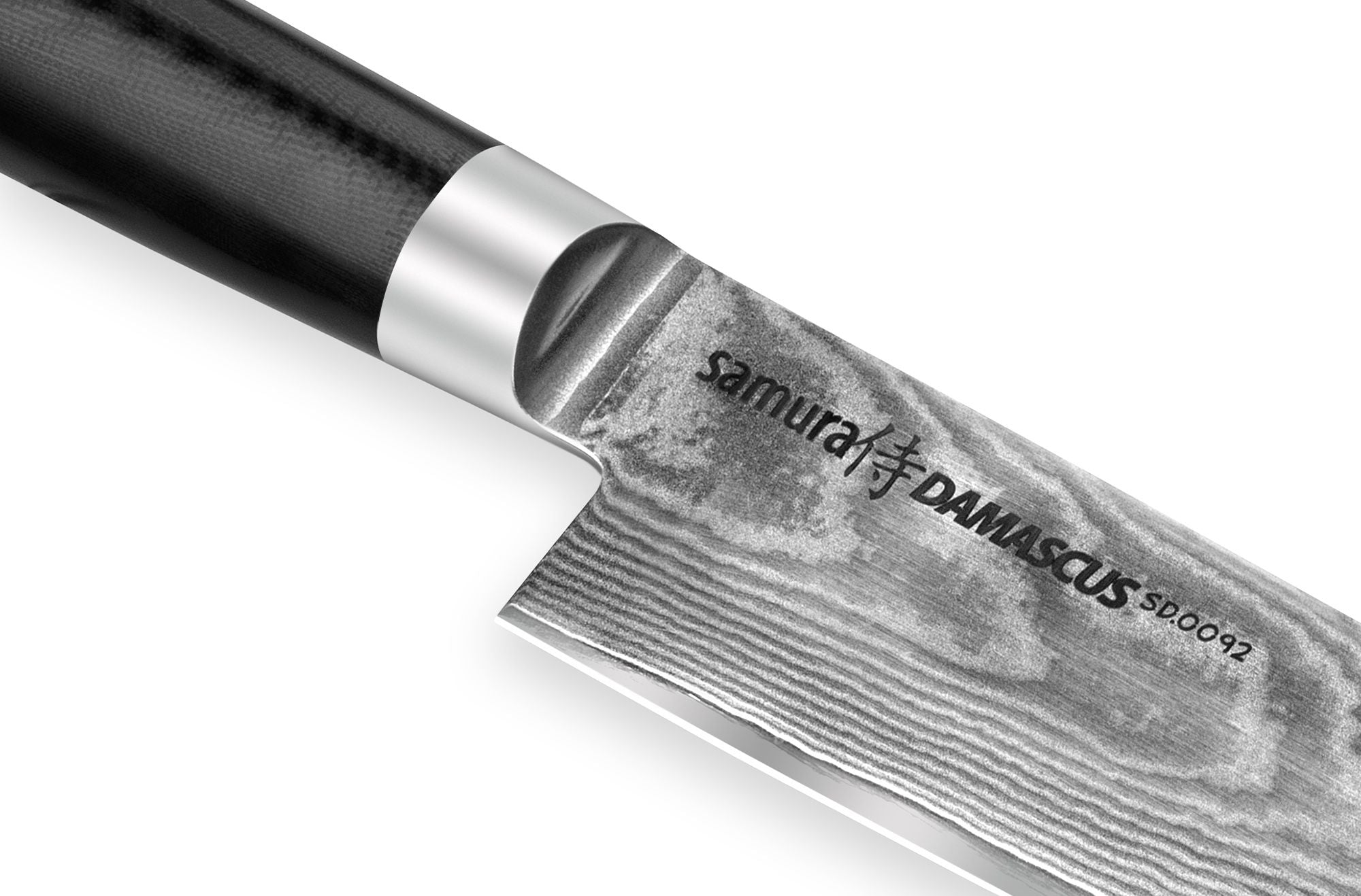 Samura DAMASCUS Small Santoku knife 5.7 krojenia i kostkowania szerokiej gamy składników. Dzięki ostrzu o średnicy 150 mm oferuje funkcjonalność klasycznego noża Santoku w bardziej zwrotnym rozmiarze.