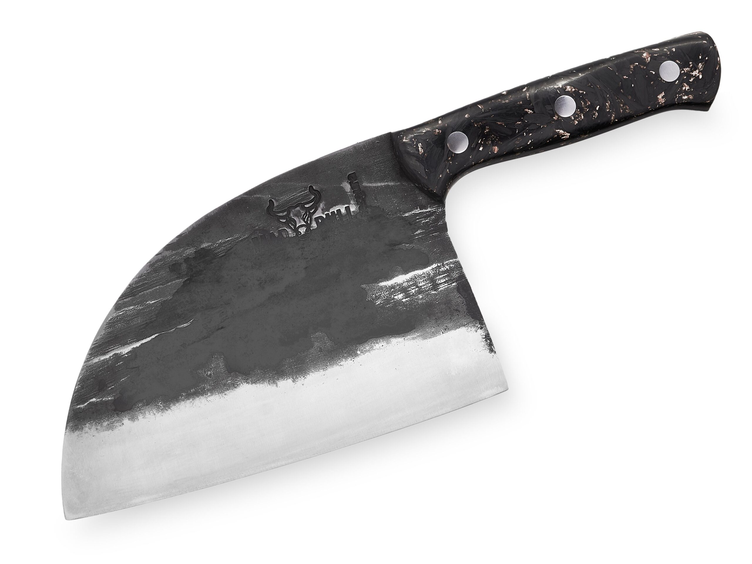 Samura MAD BULL Serbian chef’s knife with Marble carbon handle, 7.0 Duży serbski tasak Samura Mad Bull to wytrzymałe narzędzie kuchenne inspirowane tradycyjnym serbskim projektem noża. Zbudowany z myślą o dużej wydajności