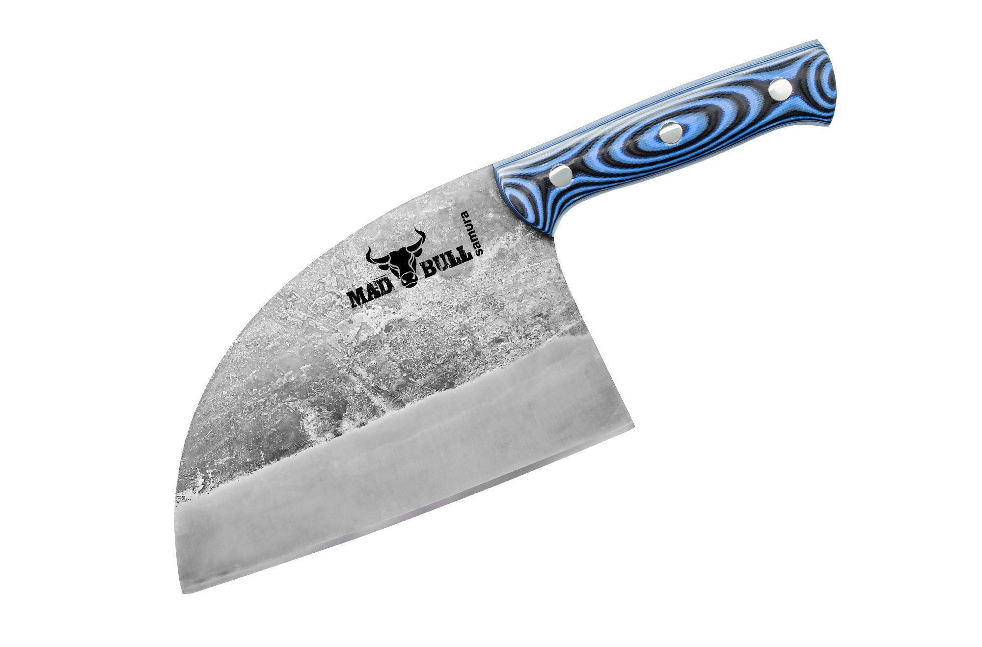 Samura MAD BULL Serbian chef’s knife with black & blue handle, 7.0 Duży serbski tasak Samura Mad Bull to wytrzymałe narzędzie kuchenne inspirowane tradycyjnym serbskim projektem noża. Zbudowany z myślą o dużej wydajności